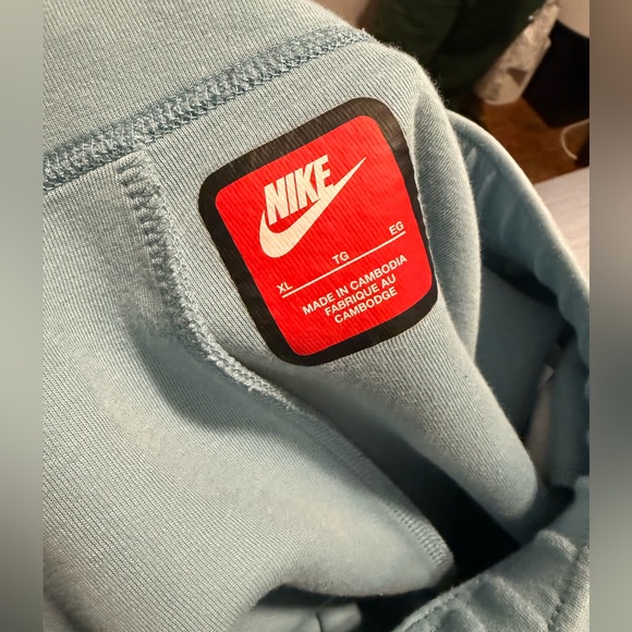Nike tech Sky Blue Full-Zip Hoodie - Picture 8 of 8